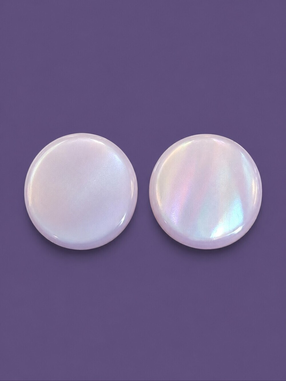 Vtg 80s Acrylic Irridescent Lavendar Circle Moonglow Post Earrings